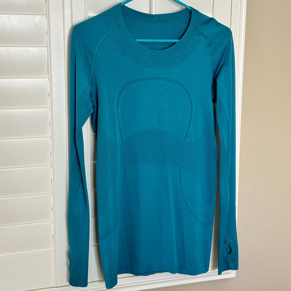 lululemon Swiftly Tech Long Sleeve size 8